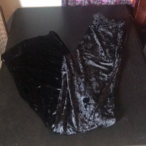 FOREVER 21 VELVET BELLBOTTOMS- SZ L - BLACK